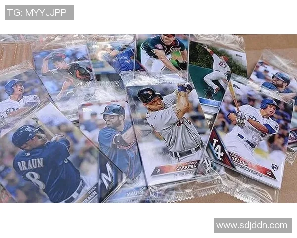 C罗内马尔梅西足球签名球星卡片珍藏版全新发布引发收藏热潮